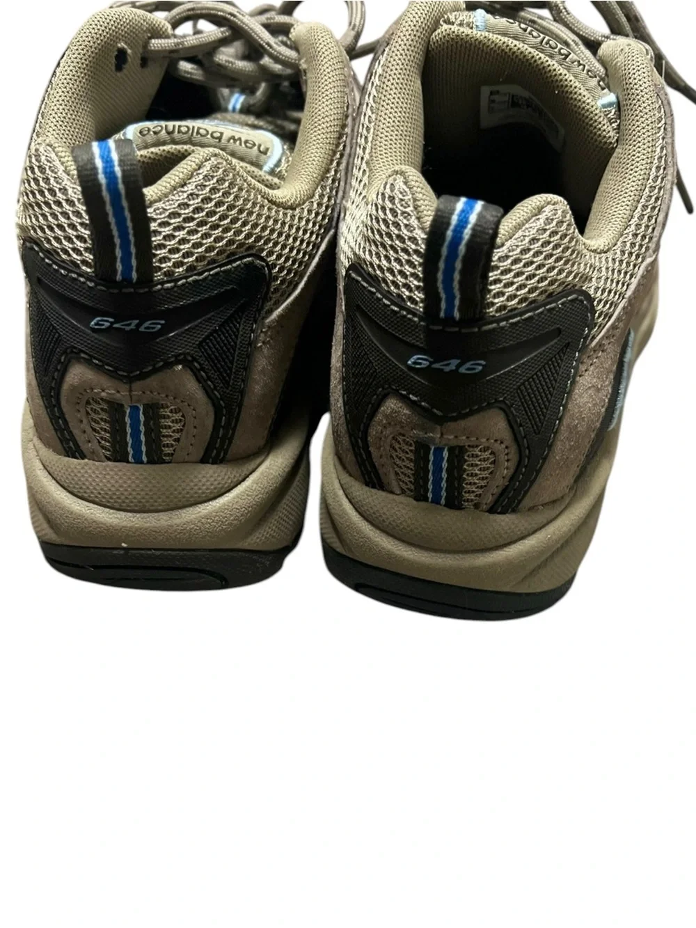 New Balance 646 Hiking Trail Walking Shoes Womens Size 9 Beige Blue Suede Mesh